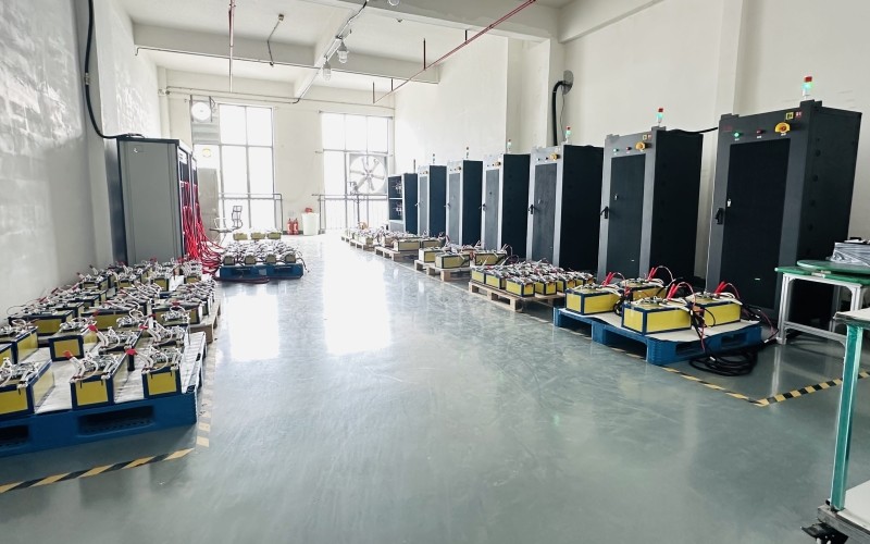 Ultimi blog aziendali su Perché le batterie LiFePO4 hanno bisogno di un test di invecchiamento?